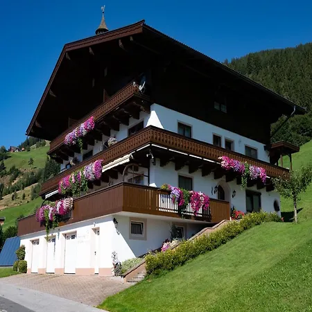 In Hollersbach Near Slopes Apartament